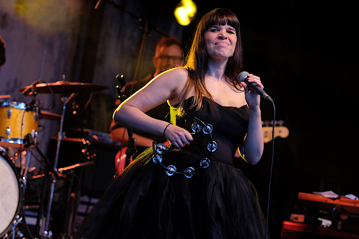 Lady Linn And Her Magnificent Seven @ Engie Parkies Kapellen, picture 47, photographed by James Van Roosbroeck - FrontView Magazine