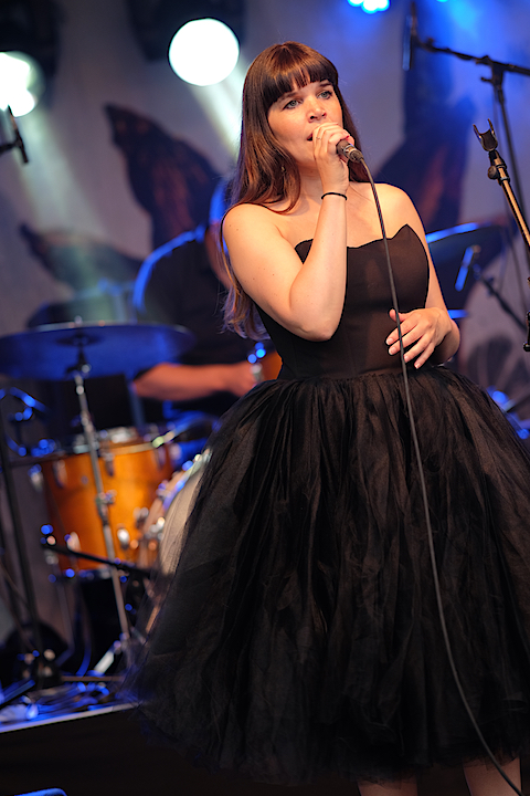 Lady Linn And Her Magnificent Seven @ Engie Parkies Kapellen, picture 75, photographed by James Van Roosbroeck - FrontView Magazine