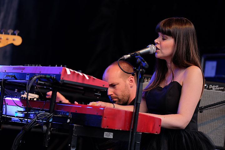 Lady Linn And Her Magnificent Seven @ Engie Parkies Kapellen, picture 78, photographed by James Van Roosbroeck - FrontView Magazine