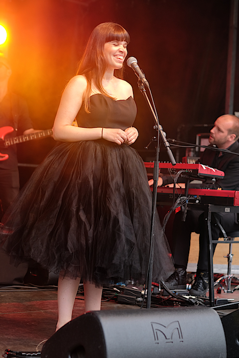 Lady Linn And Her Magnificent Seven @ Engie Parkies Kapellen, picture 99, photographed by James Van Roosbroeck - FrontView Magazine