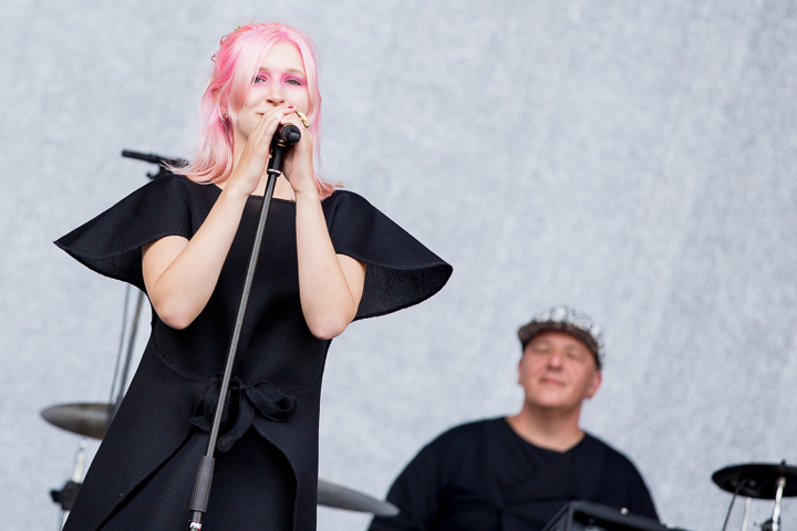 Alice on the Roof @ suikerrock 2016, picture 10, photographed by Dorien Goetschalckx - FrontView Magazine