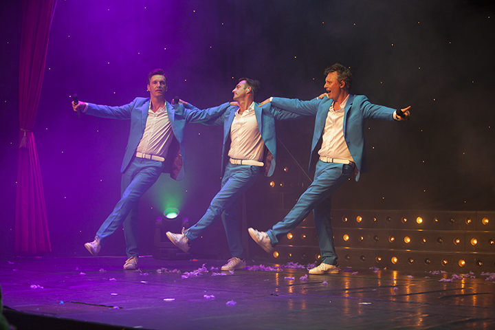 Revue "Even geduld aub" @ Colisée Blankenberge, picture 27, photographed by Frank Lambrechts - FrontView Magazine