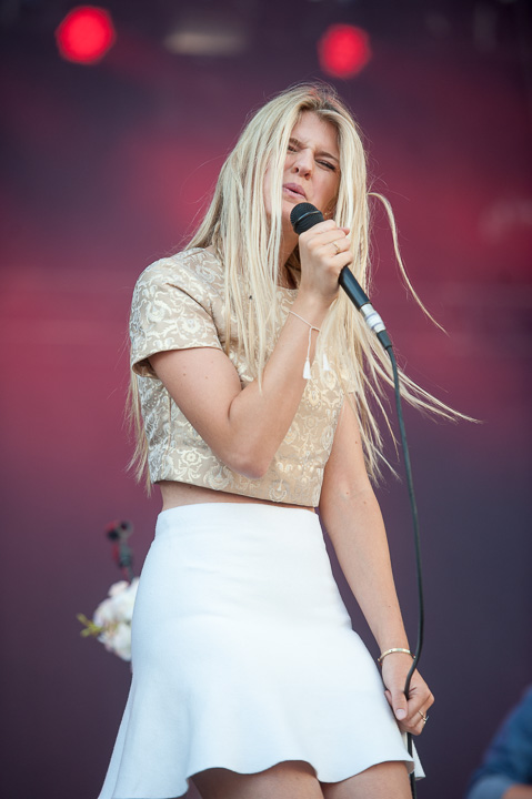 Emma Bale @ Suikerrock 2016, picture 5, photographed by Dimitri Vanlommel - FrontView Magazine
