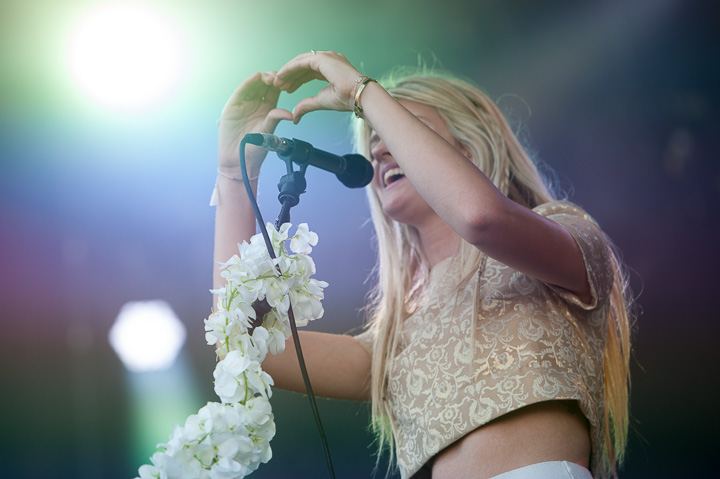 Emma Bale @ Suikerrock 2016, picture 12, photographed by Dimitri Vanlommel - FrontView Magazine