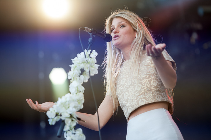 Emma Bale @ Suikerrock 2016, picture 13, photographed by Dimitri Vanlommel - FrontView Magazine