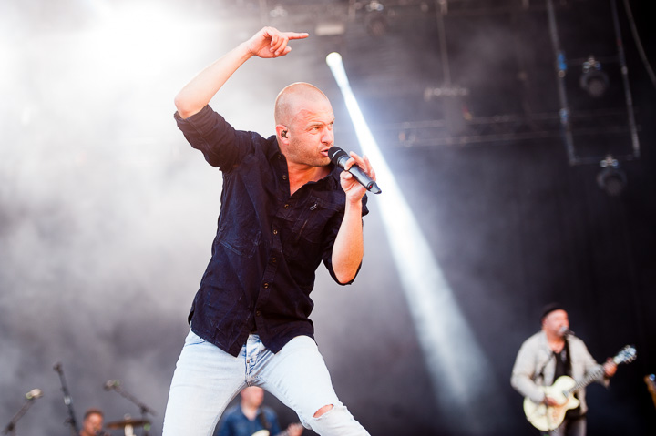 Stan Van Samang @ Suikerrock 2016, picture 30, photographed by Dimitri Vanlommel - FrontView Magazine