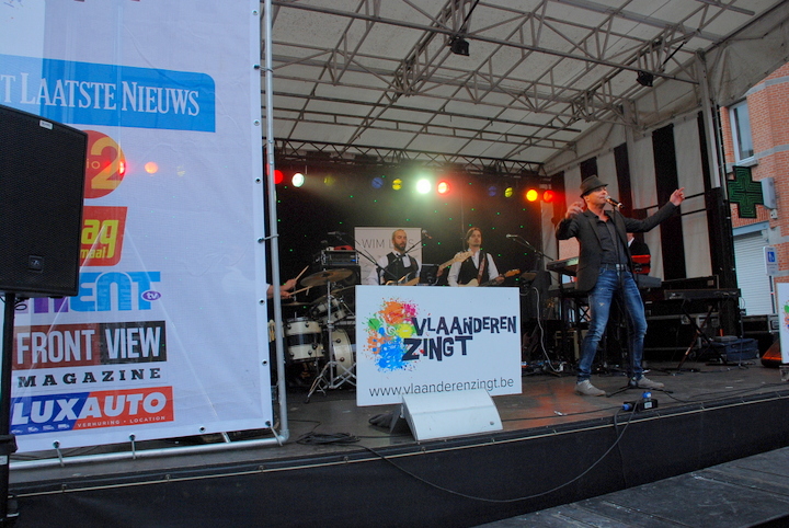 Vlaanderen Zingt @ Deinze, picture 2, photographed by Peter Minnebo - FrontView Magazine