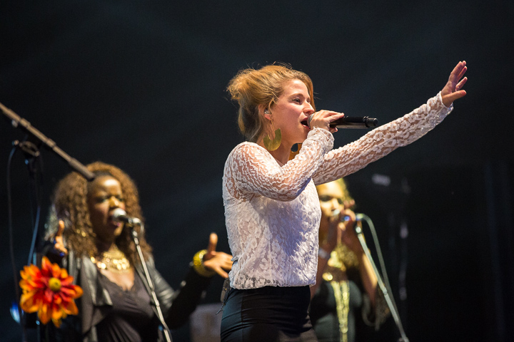 Selah Sue @ Het Groot Verlof, picture 5, photographed by Kurt Jacobs - FrontView Magazine