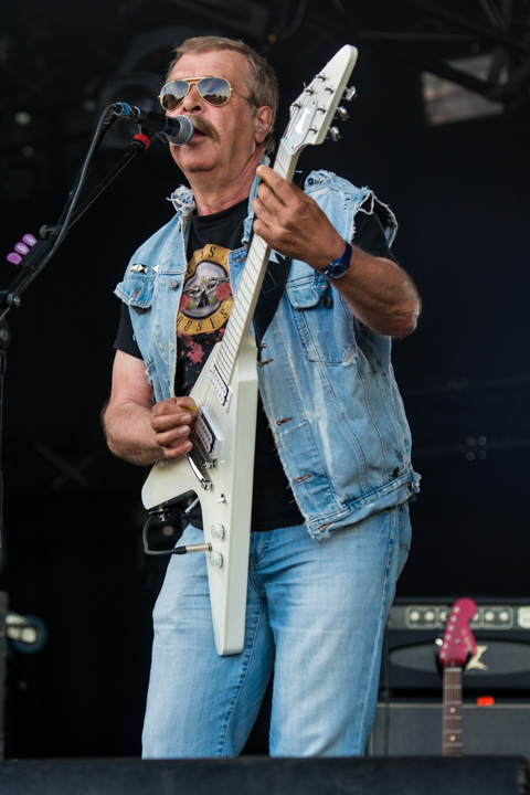 The Clement Peerens Explosition @ Linkerwoofer, picture 5, photographed by Erwin Evrard - FrontView Magazine