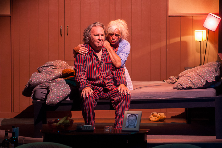 Mijne gebuur heeft het zuur @ Echt Antwaarps Teater, foto 34, foto's door Goele Bormans - FrontView Magazine