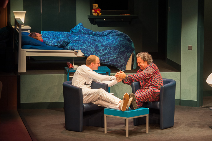 Mijne gebuur heeft het zuur @ Echt Antwaarps Teater, foto 42, foto's door Goele Bormans - FrontView Magazine