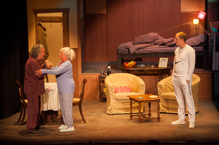 Mijne gebuur heeft het zuur @ Echt Antwaarps Teater, foto 47, foto's door Goele Bormans - FrontView Magazine