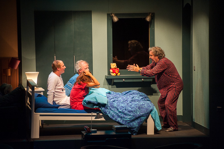 Mijne gebuur heeft het zuur @ Echt Antwaarps Teater, foto 68, foto's door Goele Bormans - FrontView Magazine