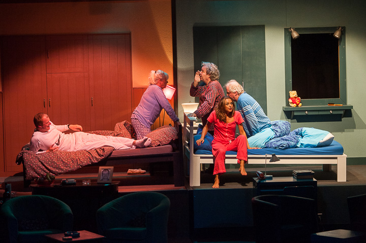 Mijne gebuur heeft het zuur @ Echt Antwaarps Teater, foto 72, foto's door Goele Bormans - FrontView Magazine