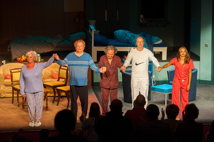 Mijne gebuur heeft het zuur @ Echt Antwaarps Teater, foto 92, foto's door Goele Bormans - FrontView Magazine