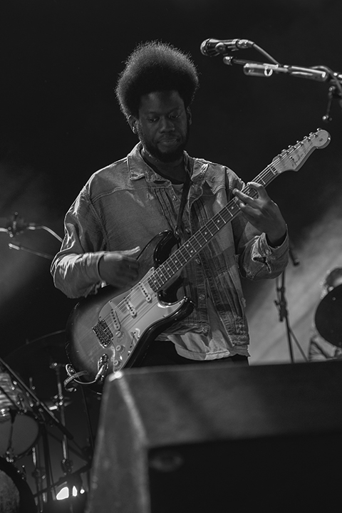 Michael Kiwanuka Dranouter2016, foto 9, foto's door Tom  Lammens - FrontView Magazine