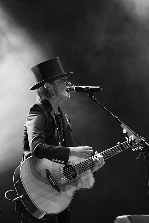 Suzanne vega Dranouter2016, picture 5, photographed by Tom  Lammens - FrontView Magazine