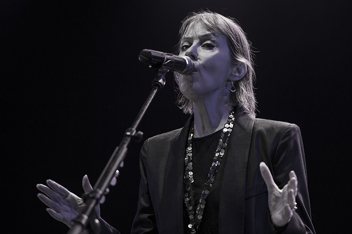Suzanne vega Dranouter2016, picture 9, photographed by Tom  Lammens - FrontView Magazine