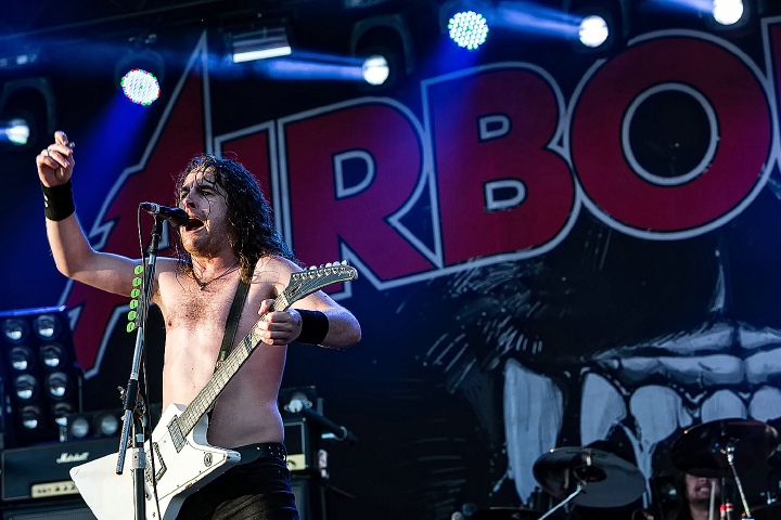 Airbourne @ Alcatraz Metal Fest 2016, foto 22, foto's door Edwin Houdevelt - FrontView Magazine