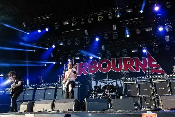 Airbourne @ Alcatraz Metal Fest 2016, foto 38, foto's door Edwin Houdevelt - FrontView Magazine