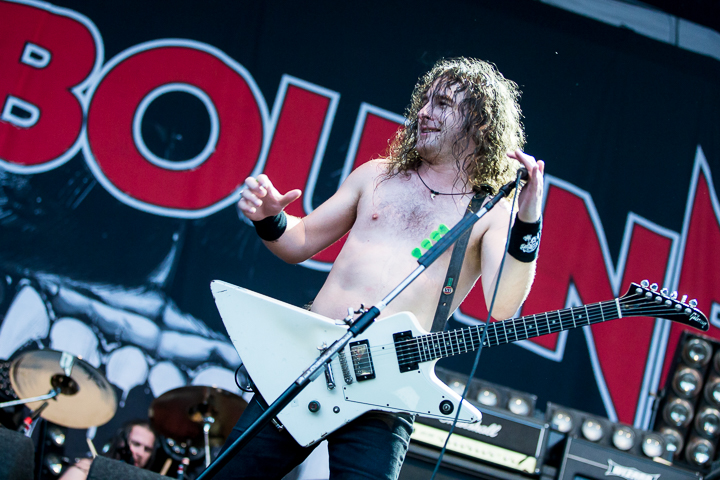 Airbourne @ Into The Grave 2016, foto 3, foto's door Dorien Goetschalckx - FrontView Magazine