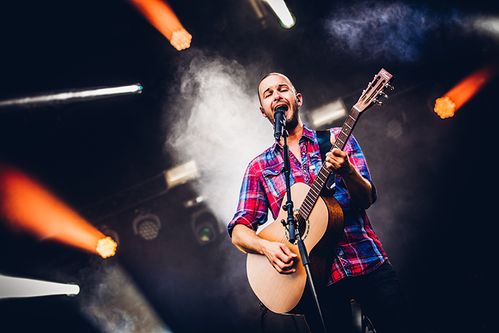 Stan Van Samang @ Marktrock Vilvoorde 2016, picture 3, photographed by Elke Briers - FrontView Magazine