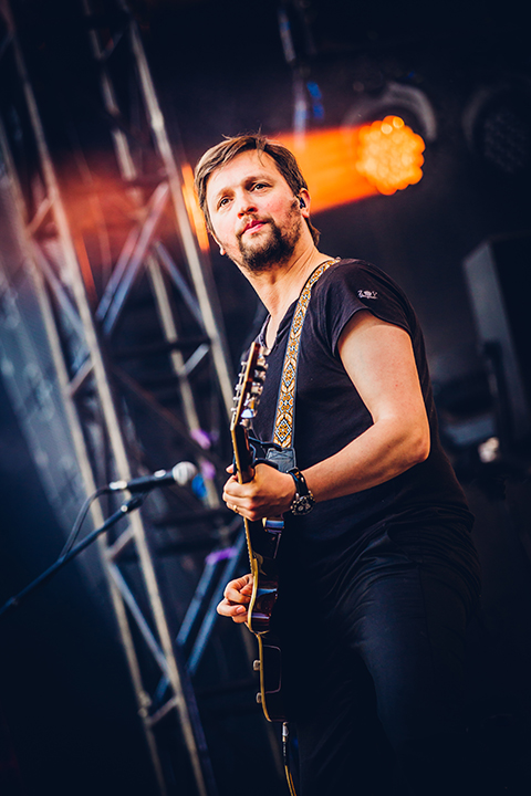 Stan Van Samang @ Marktrock Vilvoorde 2016, picture 8, photographed by Elke Briers - FrontView Magazine