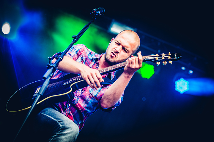 Stan Van Samang @ Marktrock Vilvoorde 2016, picture 20, photographed by Elke Briers - FrontView Magazine