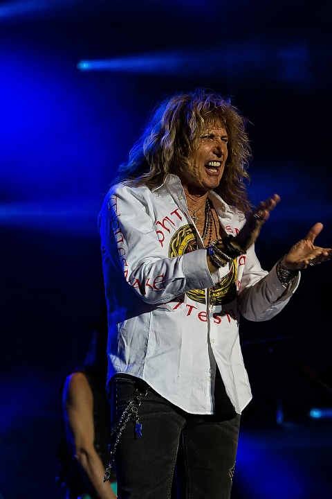 Whitesnake @ Alcatraz Metal Fest 2016, foto 2, foto's door Edwin Houdevelt - FrontView Magazine