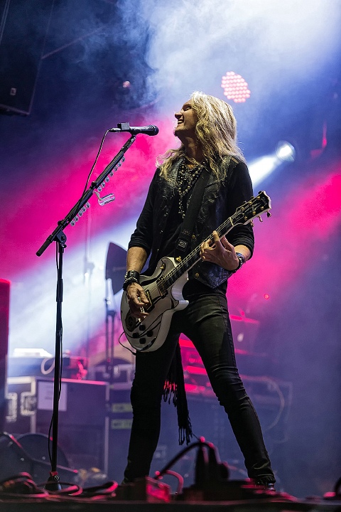 Whitesnake @ Alcatraz Metal Fest 2016, foto 13, foto's door Edwin Houdevelt - FrontView Magazine