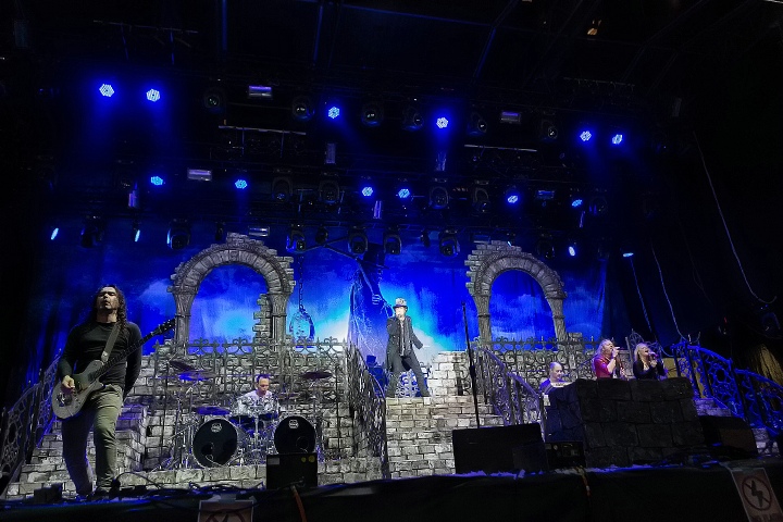 Avantasia @ Alcatraz Metal Fest 2016, foto 11, foto's door Edwin Houdevelt - FrontView Magazine