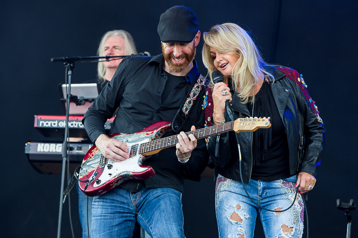 Bonnie Tyler @ Nostalgie Beach Festival, picture 8, photographed by Marc Verdonck - FrontView Magazine