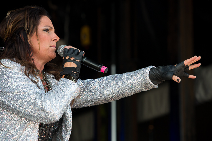 Jenny Berggren @ Nostalgie Beach Festival, picture 3, photographed by Marc Verdonck - FrontView Magazine