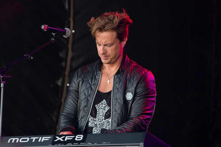 Jenny Berggren @ Nostalgie Beach Festival, picture 9, photographed by Marc Verdonck - FrontView Magazine