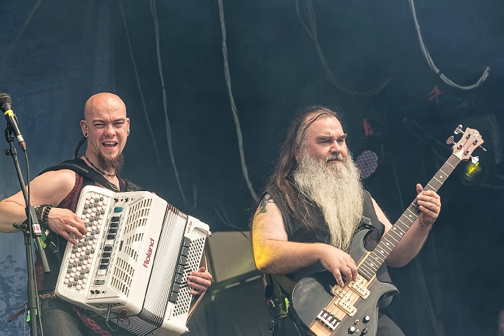 Korpiklaani @ Alcatraz Metal Fest 2016, foto 4, foto's door Edwin Houdevelt - FrontView Magazine