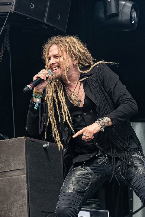 Korpiklaani @ Alcatraz Metal Fest 2016, foto 5, foto's door Edwin Houdevelt - FrontView Magazine