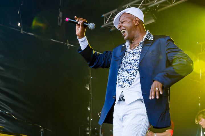 Leee John @ Nostalgie Beach Festival, picture 5, photographed by Marc Verdonck - FrontView Magazine