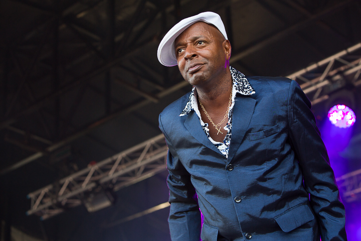 Leee John @ Nostalgie Beach Festival, picture 11, photographed by Marc Verdonck - FrontView Magazine