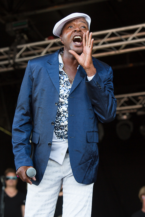 Leee John @ Nostalgie Beach Festival, picture 14, photographed by Marc Verdonck - FrontView Magazine