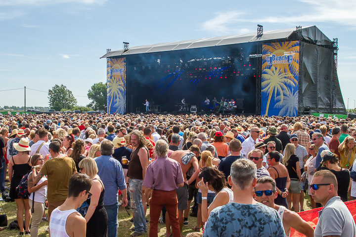 Level 42 @ Nostalgie Beach Festival, picture 25, photographed by Marc Verdonck - FrontView Magazine