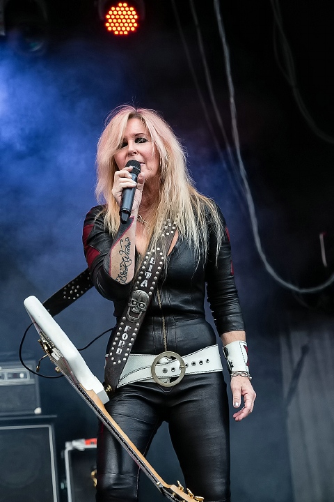 Lita Ford @ Alcatraz Metal Fest 2016, foto 18, foto's door Edwin Houdevelt - FrontView Magazine