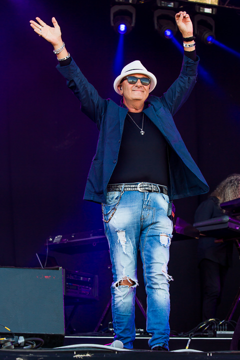 Machiavel @ Nostalgie Beach Festival, picture 2, photographed by Marc Verdonck - FrontView Magazine
