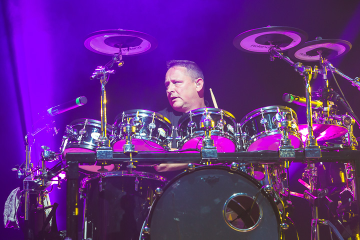 O.M.D. @ Nostalgie Beach Festival, picture 6, photographed by Marc Verdonck - FrontView Magazine
