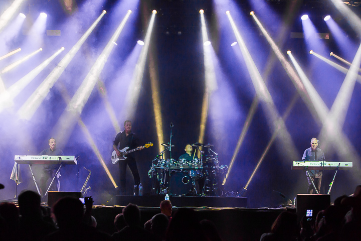 O.M.D. @ Nostalgie Beach Festival, picture 16, photographed by Marc Verdonck - FrontView Magazine