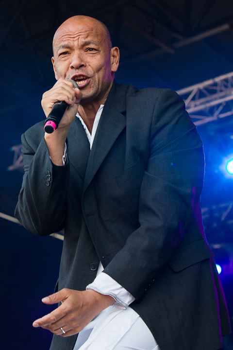 Roland Gift @ Nostalgie Beach Festival, picture 9, photographed by Marc Verdonck - FrontView Magazine