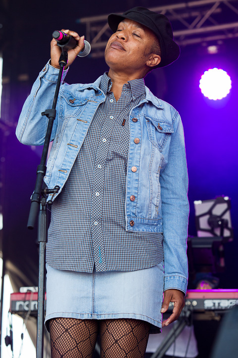 Roland Gift @ Nostalgie Beach Festival, picture 10, photographed by Marc Verdonck - FrontView Magazine