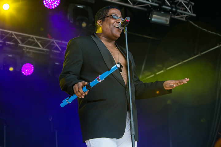 Sydney Youngblood @ Nostalgie Beach Festival, picture 3, photographed by Marc Verdonck - FrontView Magazine