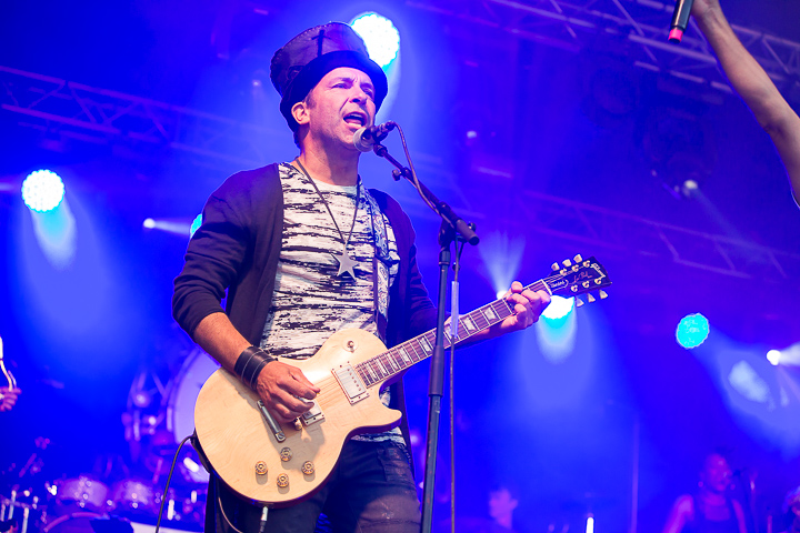The Dinky Toys @ Nostalgie Beach Festival, foto 2, foto's door Marc Verdonck - FrontView Magazine