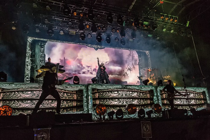Within Temptation @ Alcatraz Metal Fest 2016, foto 5, foto's door Edwin Houdevelt - FrontView Magazine