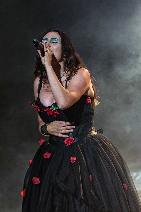 Within Temptation @ Alcatraz Metal Fest 2016, foto 19, foto's door Edwin Houdevelt - FrontView Magazine